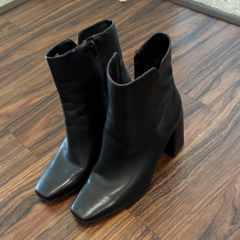 Kelly & Katie Black Heeled Boots